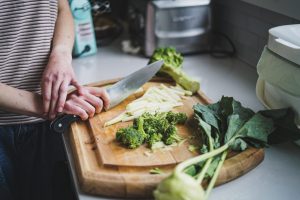 2025.06 Taken Kohlrabi Broccoli Cooking Recipe Chopping Vegetables