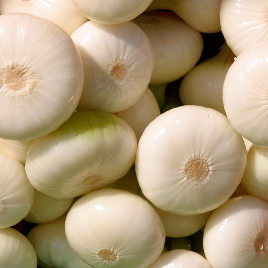 pile of white onions